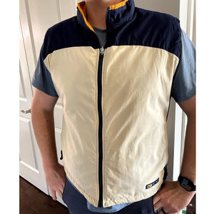 NIKE Vintage Reversible Quilted Vest in White/Orange in Men's Size Medium